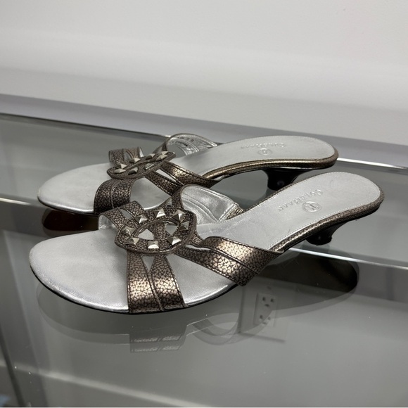 Cole Haan Gray Silver Women's Strappy Sandals (8) - Picture 1 of 9